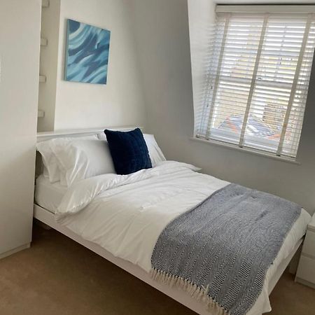 Marylebone 2 Bedroom Apartment! Лондон Экстерьер фото